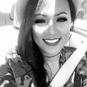 Meet your Posher, April